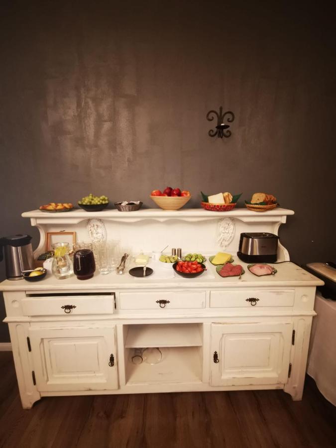 Hotel Karklu Muiza Йелгава Екстериор снимка