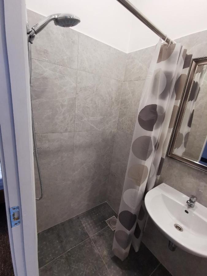 Hotel Karklu Muiza Йелгава Екстериор снимка