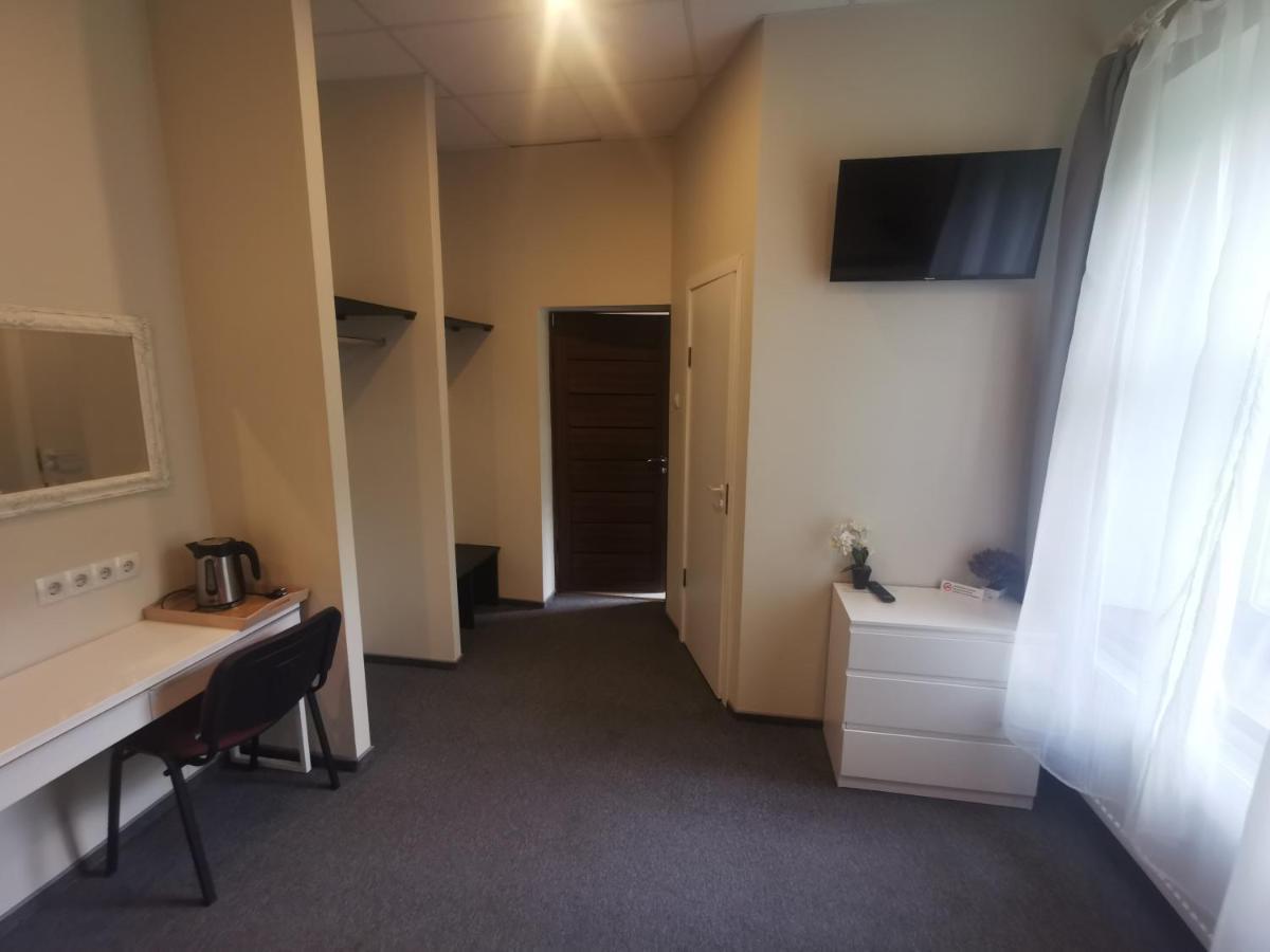 Hotel Karklu Muiza Йелгава Екстериор снимка