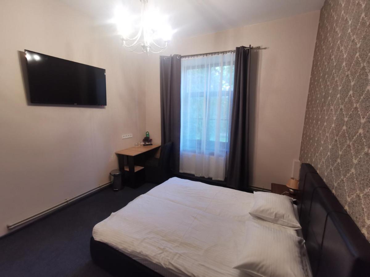 Hotel Karklu Muiza Йелгава Екстериор снимка