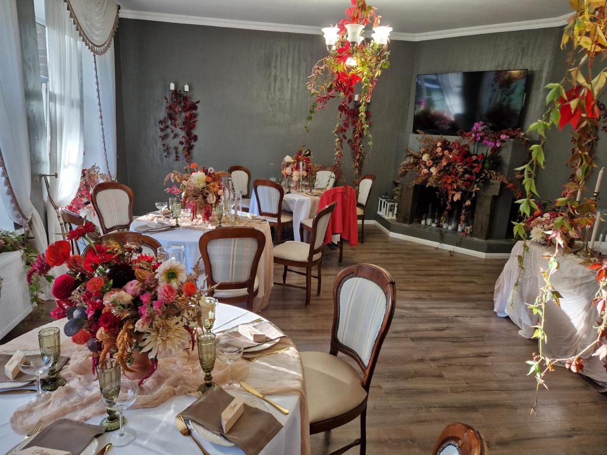 Hotel Karklu Muiza Йелгава Екстериор снимка