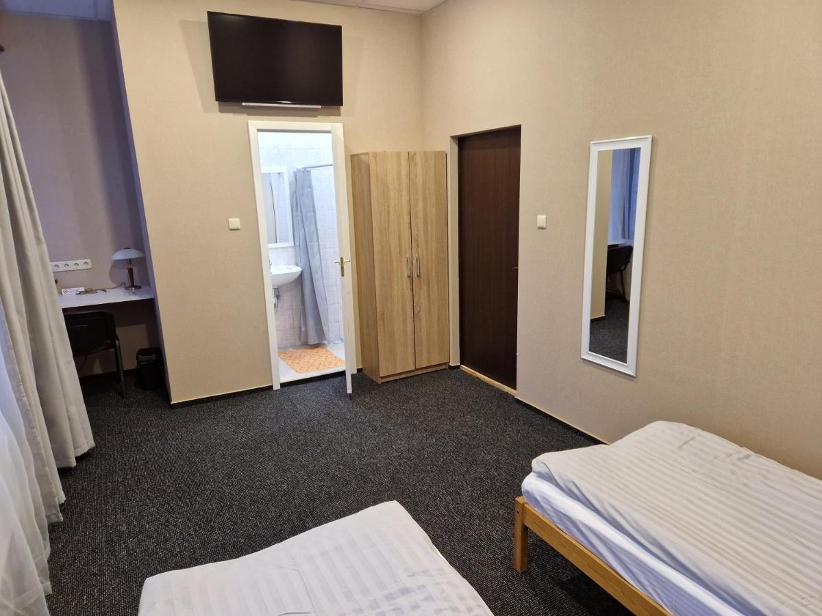Hotel Karklu Muiza Йелгава Екстериор снимка
